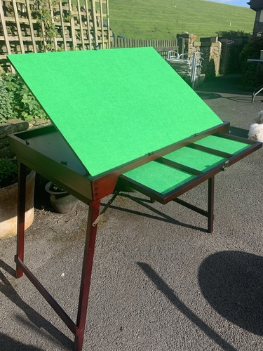 Jigsaw puzzle table with - table, legs